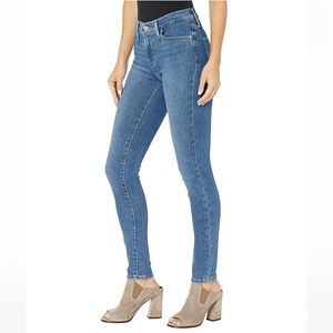 Levi 311 Shaping skinny jean size 29